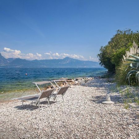 Leonardo Walsh Apartment With Lake View Torri Del Benaco Dış mekan fotoğraf